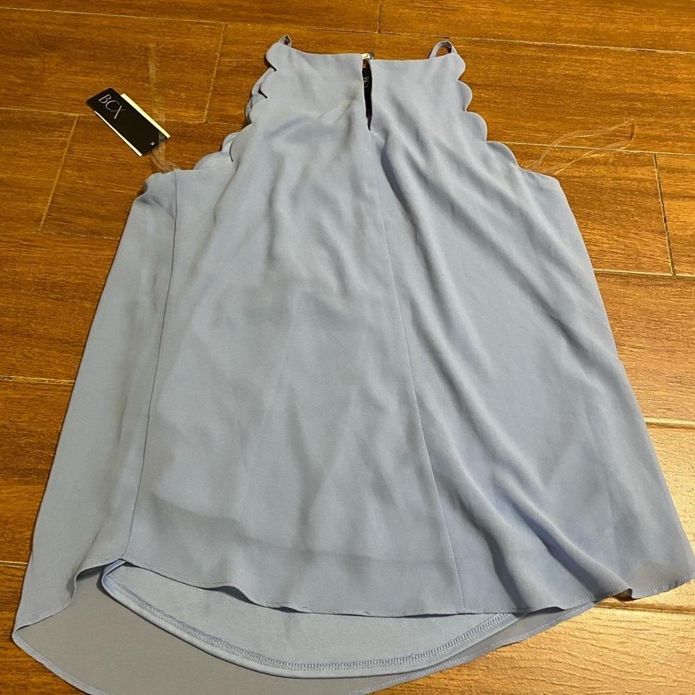 New Nwt BCX Light Blue Blouse Top Sleeveless Tank  Cami Size M Scallop Layered - Picture 3 of 5
